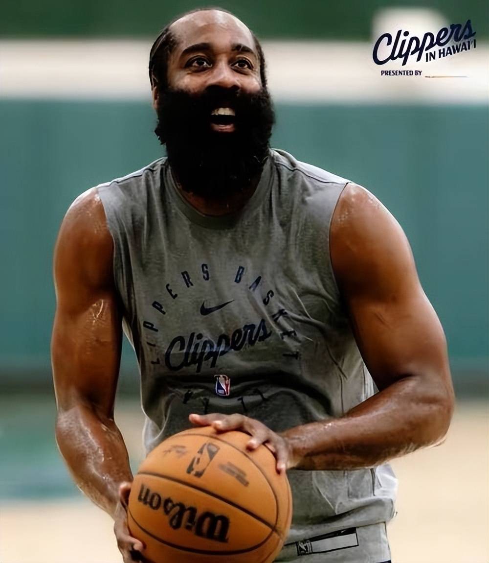 快船球员公开质疑裁判判罚尺度，引争议，不断论坛.的简单介绍