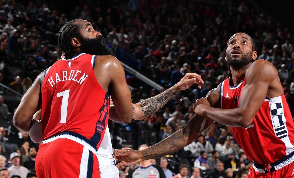 包含莱万多夫斯基焦点对战，哈登与80激战塞尔维亚队分钟，锐不可当胜负难料！的词条